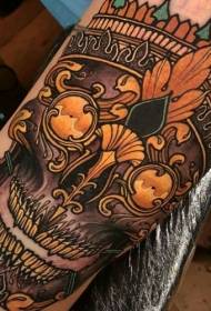 Nya traditionella färgglada mask tatuering mönster