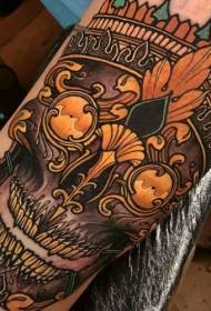 Nouveau modèle de tatouage de masque coloré de style traditionnel