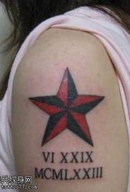 Modello di tatuaggio lettera pentagramma braccio grande