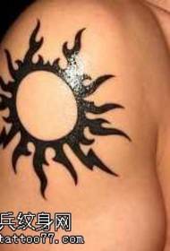 Pattern ng malaking sun sunemem tattoo