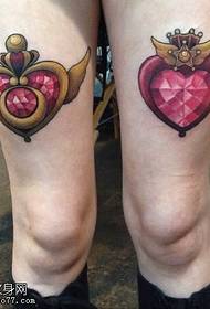 Ädelsten tatuering mönster på benen