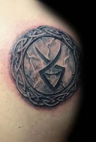 ຮູບແບບ tattoo ມົນຂະຫນາດນ້ອຍ Celtic