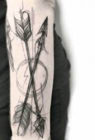 Arrow tatu, pola tatu panah kreatif seperti kilat