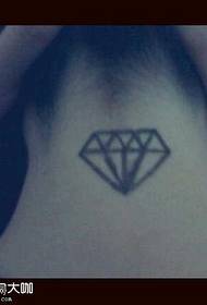 Patrón de tatuaje de diamante fresco de cuello