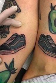 Modello di tatuaggi di scarpe super realiste