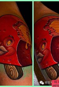 Un set alternativo di tatuaggi colorati di gelato per cartoni animati