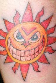 Красочный мультфильм улыбающегося солнца тату