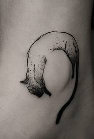 un piccolo gruppo di piccoli e bellissimi tatuaggi di totem