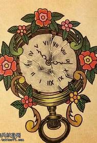 Patrún tattoo clog aláraim ar stíl an lámhscríbhinne