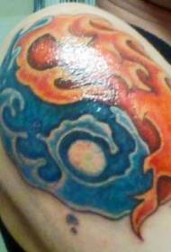 Stor arm vid vattnet, yin och yang, skvaller, målade tatueringsmönster