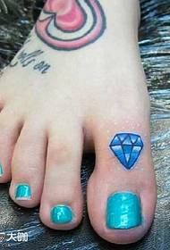 Шаблон за татуировка на диамант на краката
