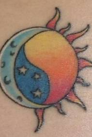Pozadi uzorak tetovaže mjeseca i sunca