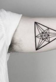 Modello geometrico del tatuaggio modello creativo del tatuaggio della figura del bastone del tatuaggio