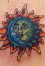Foto di tatuaggi sole e luna semplici di colore posteriore