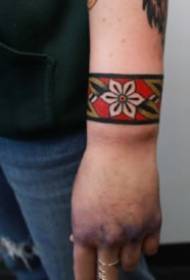 Tato armband Eropa dan Amerika memiliki 18 set pola tato lengan dan gelang kaki yang bagus