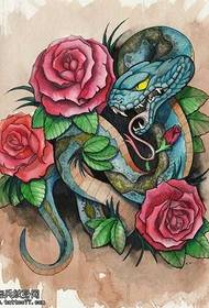 Rankraščio spalvos gyvatės bijūnų gėlių tatuiruotės modelis