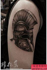 Arm популярен много красив воин шлем модел татуировка