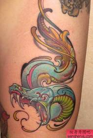 Mol patrún tattoo nathair scoile do gach duine