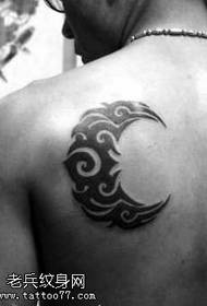 popularan uzorak tetovaža totem mjeseca