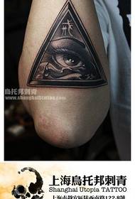 Brazo popular clásico patrón de tatuaxe de todos os ollos