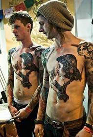 La stessa immagine del tatuaggio della personalità è luminosa e luminosa