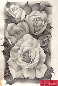 Uno squisito schizzo di un manoscritto con tatuaggio rosa