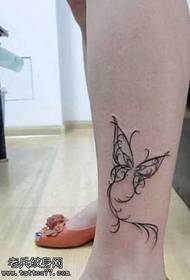 крак красив тотем татуировка модел