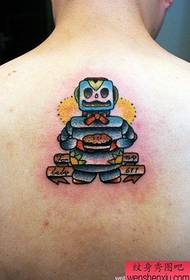 Un classico modello di tatuaggio robotico sul retro di un ragazzo