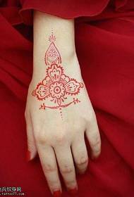 ruka crveni cvijet loze totem tetovaža uzorak 166917 - Ruka Ribe Totem Tattoo Uzorak
