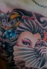 Fan di spada di vergogna bellissima ragazza tatuaggio fine