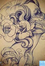 Modello di tatuaggio ragazza manoscritta