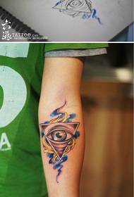 Красивий і популярний візерунок татуювання на всі очі