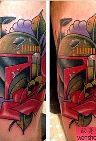 In Jeropeesk en Amerikaansk tattoo-styl fan Transformers