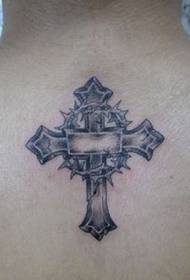 Назад популярні татуювання поп-хрест