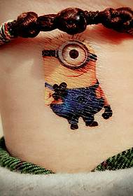 Cute Little Yellow Man Frësch Muster Tattoo