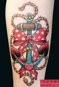 Padrão de tatuagem de âncora colorido bonito