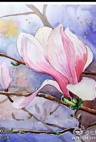 modello tatuaggio magnolia puro ed elegante stile acquerello