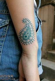 maliit na pattern ng tattoo ng totem ng braso