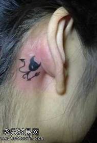 modèle de tatouage oreille diable chat totem