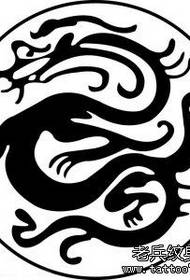 modello del tatuaggio del drago totem