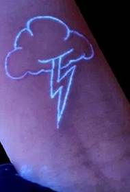 naka-istilong napakarilag na fluorescent tattoo