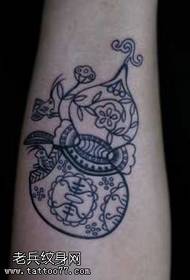 modello di tatuaggio totem paranco braccio