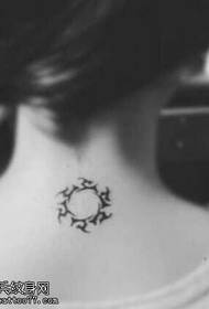 Padrão de tatuagem de totem do sol