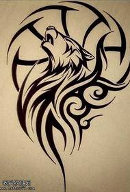 rukopis totemov uzorak tetovaža vuka
