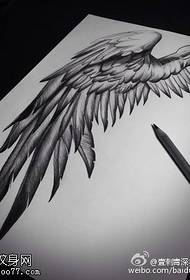 рисунок татуировки крылья рукописи