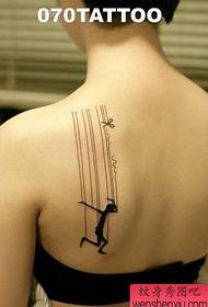 recommandéiert e Back Necklace Tattoo Muster