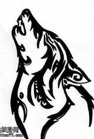 modello di tatuaggio testa di lupo totem moda moda