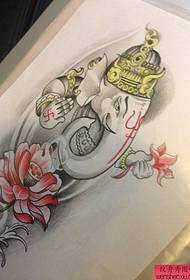 kot rokopis tetovaže boga lotusa
