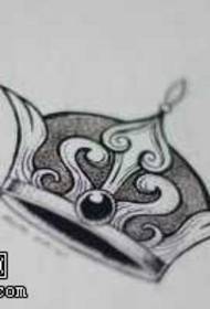 manuskript enkel vacker krona tatuering mönster