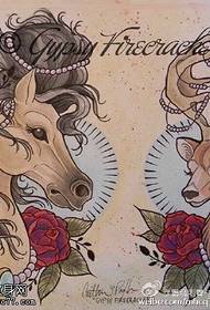 Oslikani uzorak za tetoviranje konja jelena